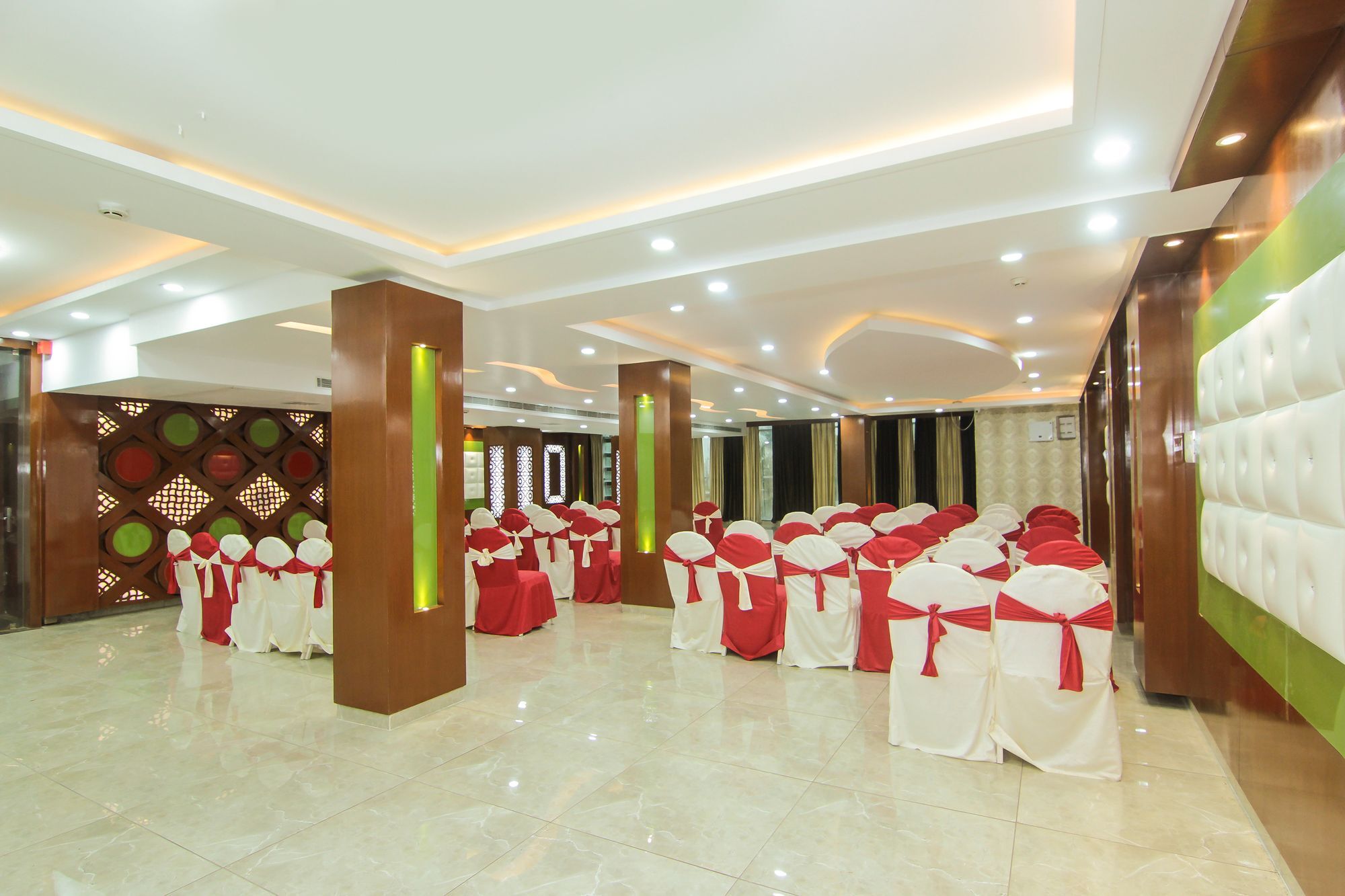 Ss Grand Lucknow